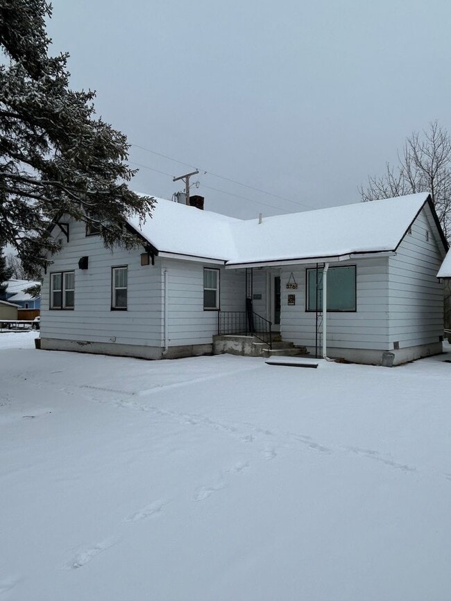 Building Photo - 376 W Washington St