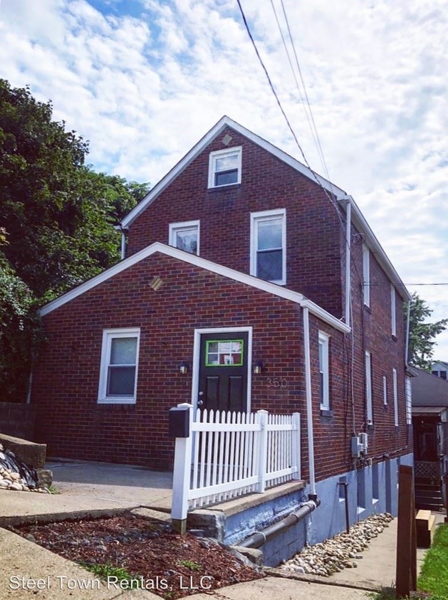 Foto principal - 2 br, 1 bath House - 350 4th St.