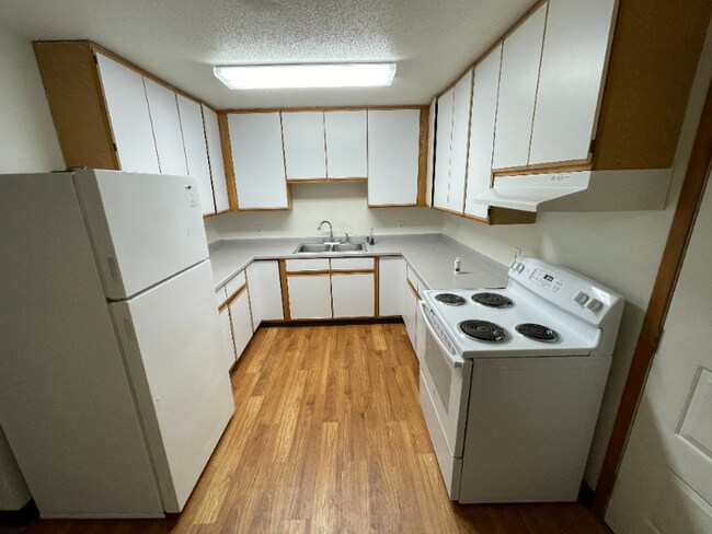 Foto del edificio - 319 N 3rd Ave W