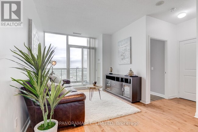 Building Photo - 225 Sherway Gardens Rd