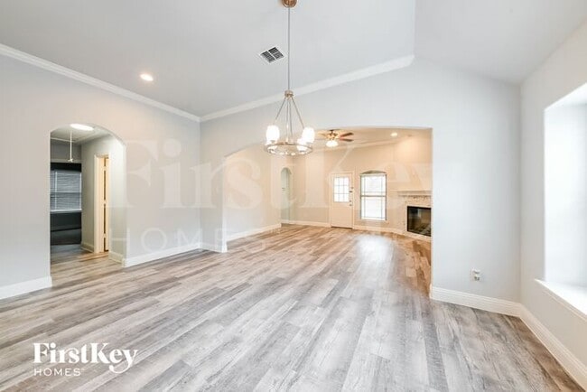 Building Photo - 6014 Kemrock Dr