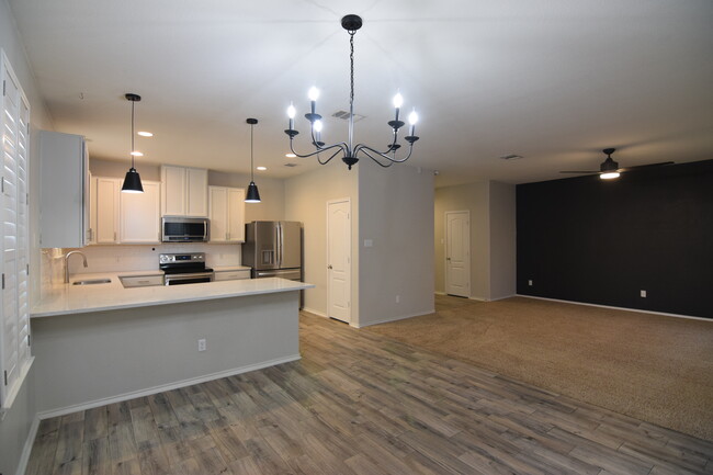 Building Photo - 1119 Lonesome Oak Drive