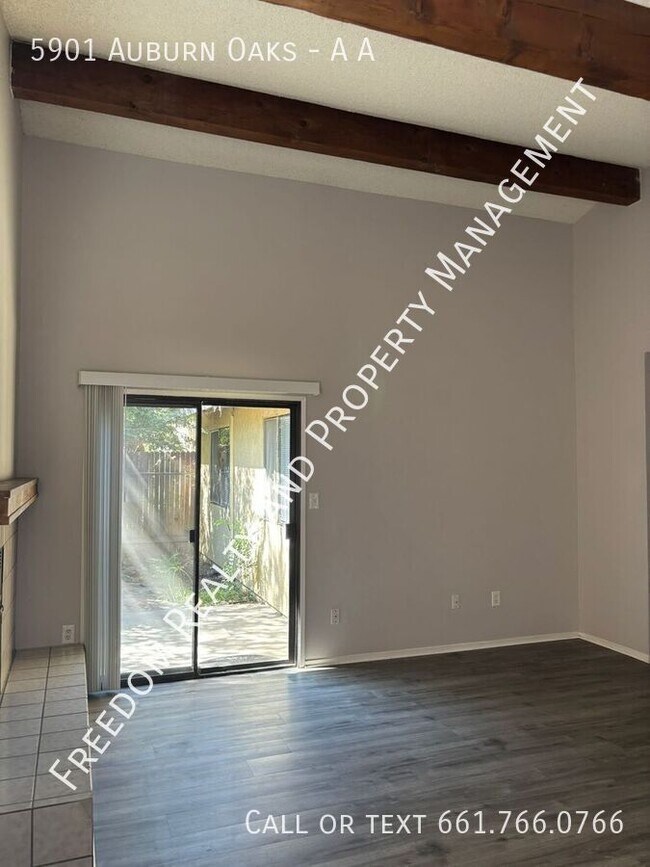 Foto del edificio - 5901 Auburn Oaks Dr