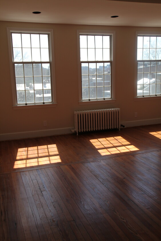 Main living area - 3420 R St NW