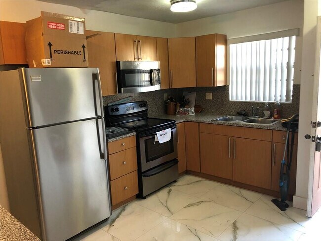 Foto del edificio - 21 SW 109th Ave