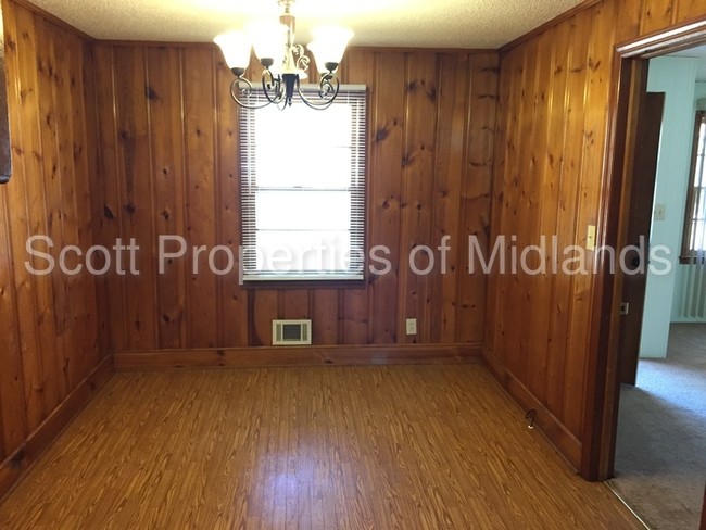 Building Photo - Heatherwood