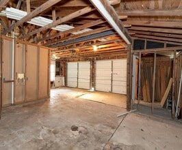 Building Photo - 616 17th Ave N
