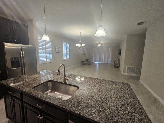 Building Photo - 2380 Bartolo Dr