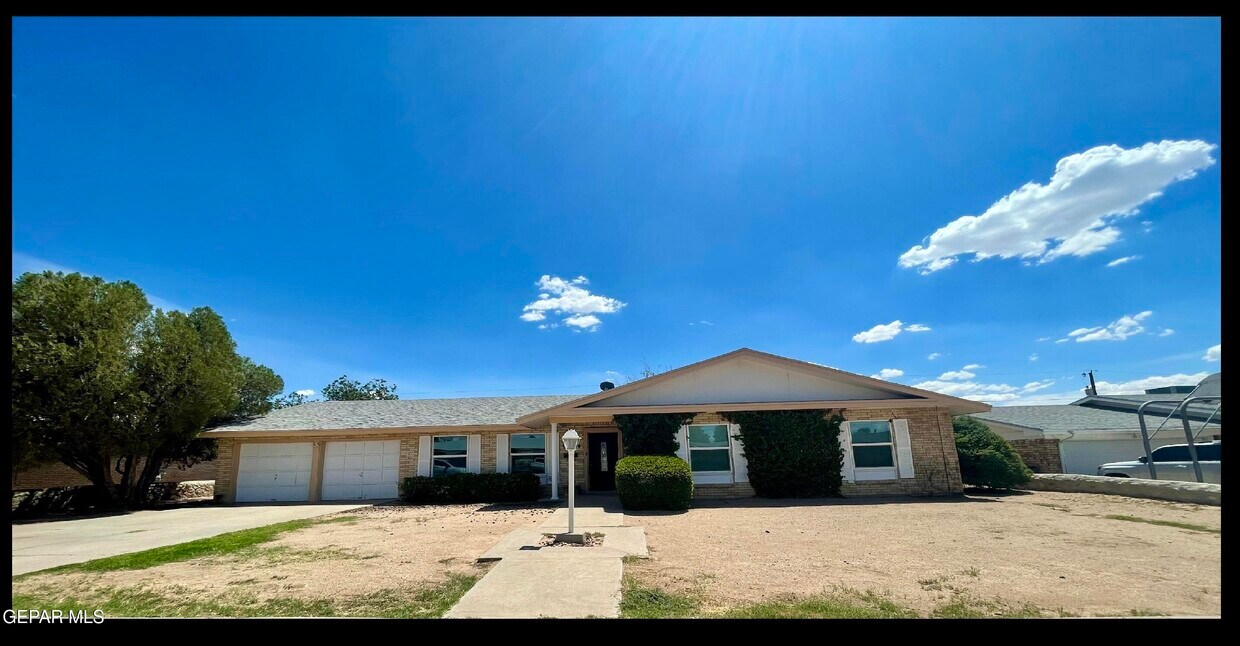 Foto principal - 9004 Lait Dr
