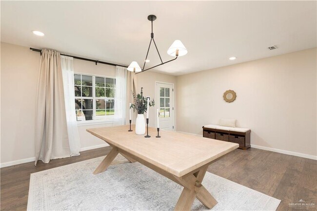 Foto del edificio - 23 Ulex Ave