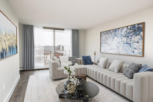 Building Photo - 368 Luella Street