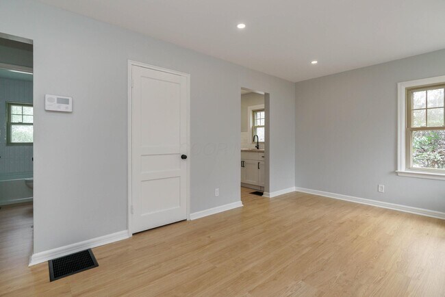 Foto del edificio - 2228 Holt Ave