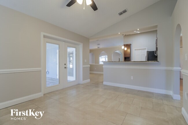 Building Photo - 6633 Emil Ave