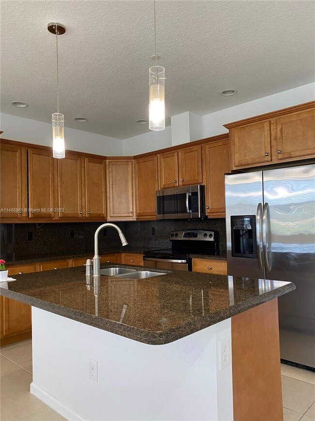 Building Photo - 4175 Cascada Cir