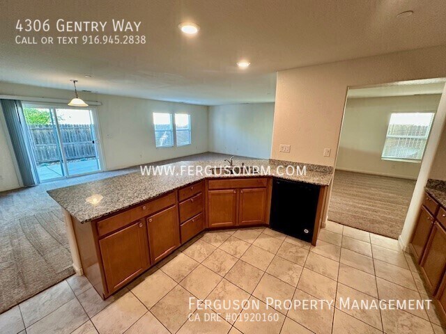 Foto del edificio - 4306 Gentry Way