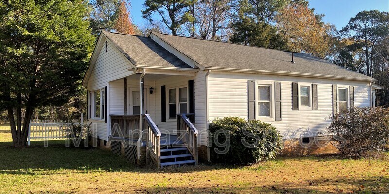 Primary Photo - 9119 Simpson Rd