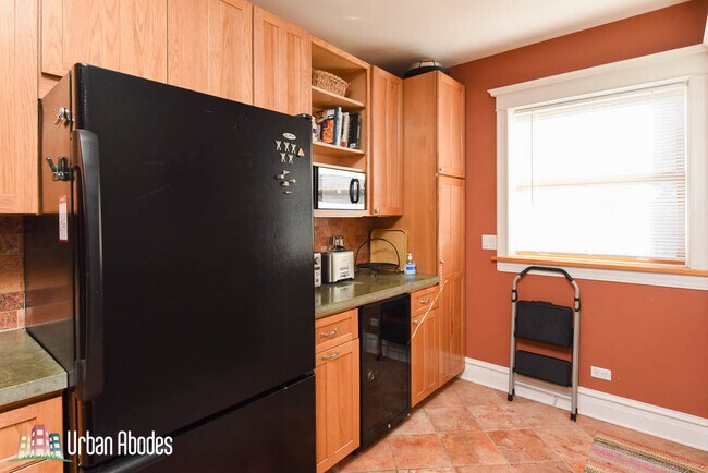 Foto del edificio - 3323 N Whipple St