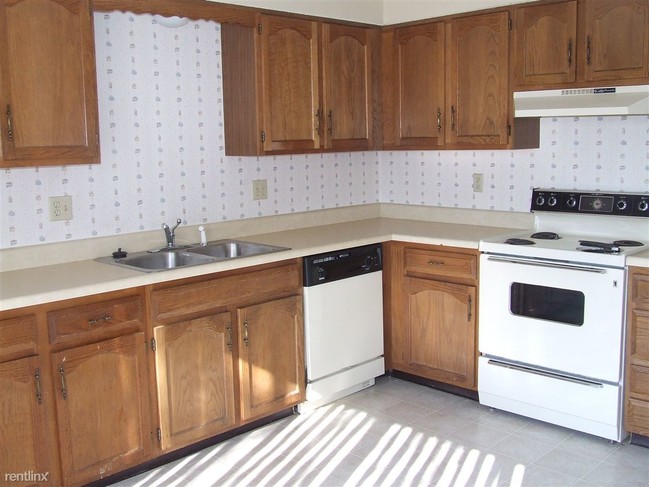 Building Photo - 510 Sky Vue Dr
