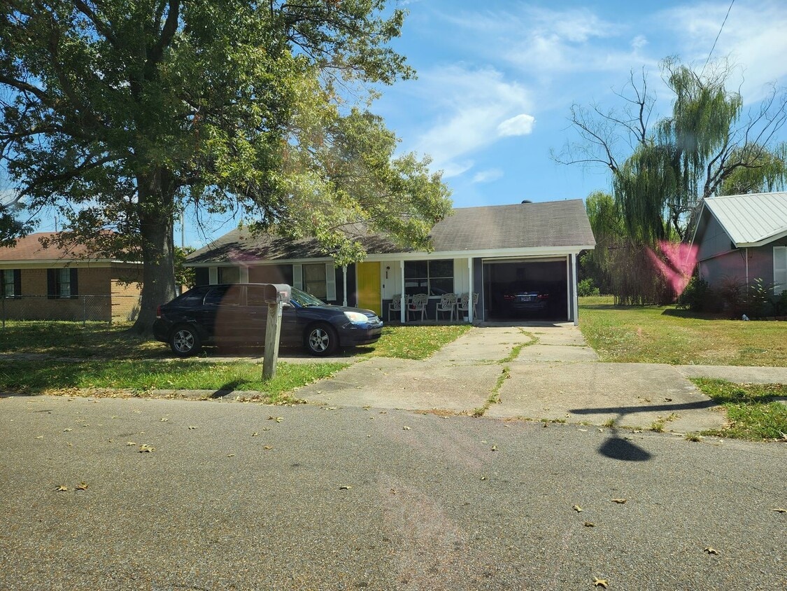 Primary Photo - Single family home located in West Memphis
