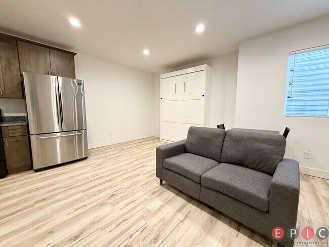 Building Photo - 582 Lewski Ln