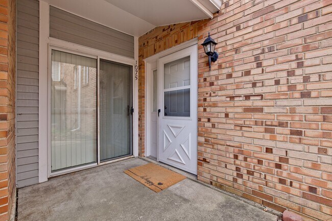 Building Photo - 1075 Courtland Dr