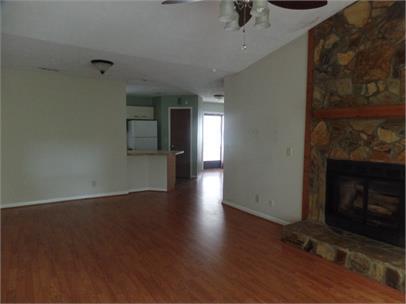 Foto del edificio - 6792 Willowbrook Dr