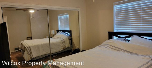 Building Photo - 3 br, 3 bath House - 4801 Skyhawk Way