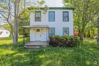 Building Photo - 3963 Oakleys Ln