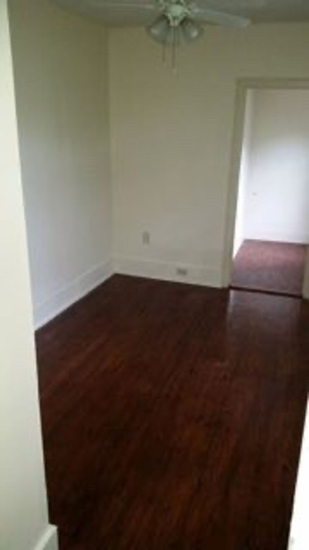 Building Photo - 2 Maranda Holmes