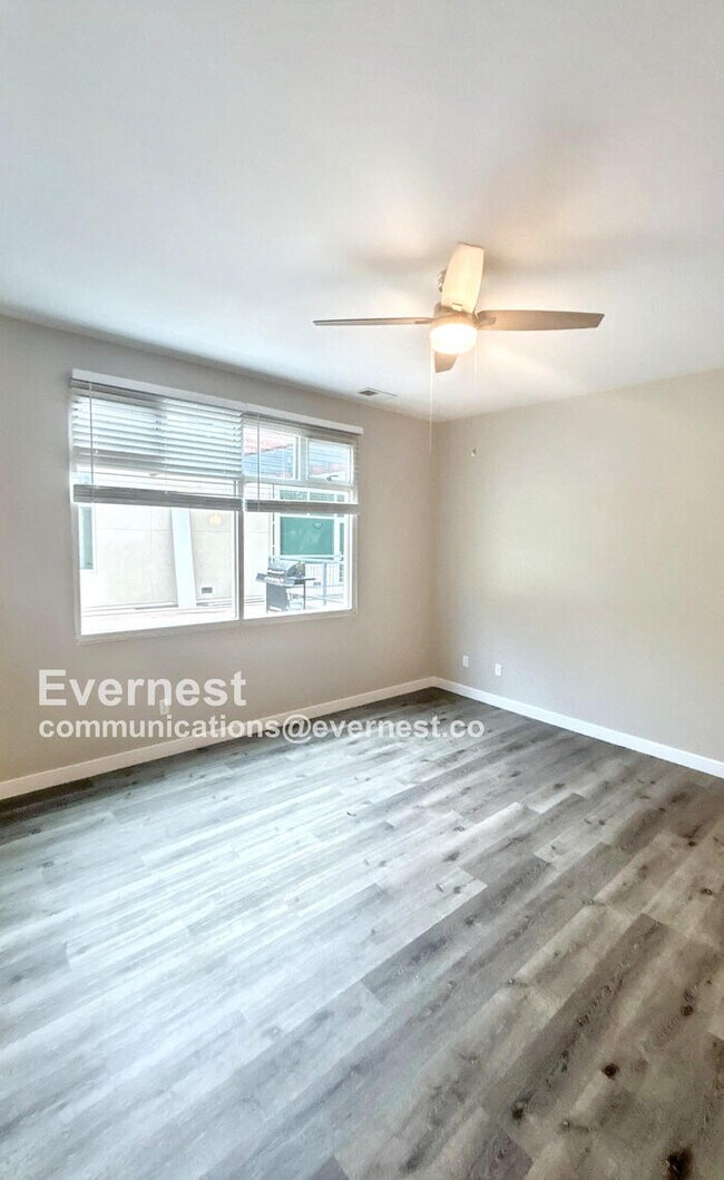 Foto del edificio - 1621 W Colorado Ave