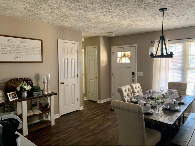 Building Photo - 40 Eastwind Dr