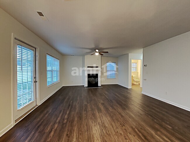 Building Photo - 2031 Quill Court