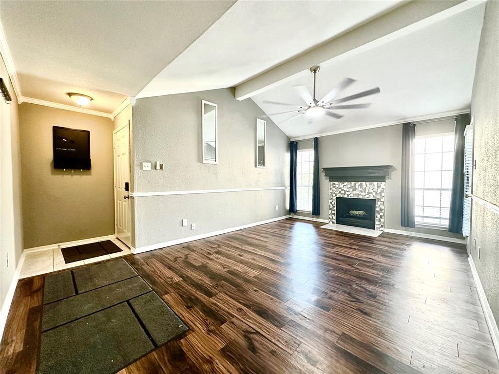 Foto principal - 10211 Sugar Branch Dr