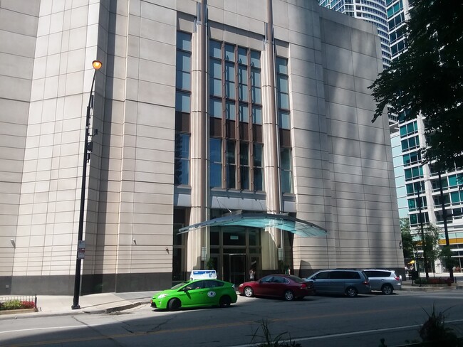 Foto del edificio - 512 N McClurg Ct