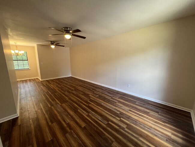 Building Photo - Home for Rent