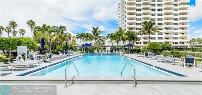 Foto del edificio - 1630 N Ocean Blvd