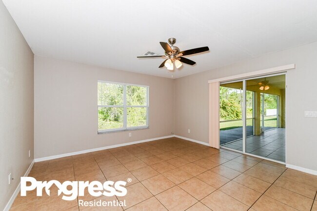 Foto del edificio - 772 Longbow Ln