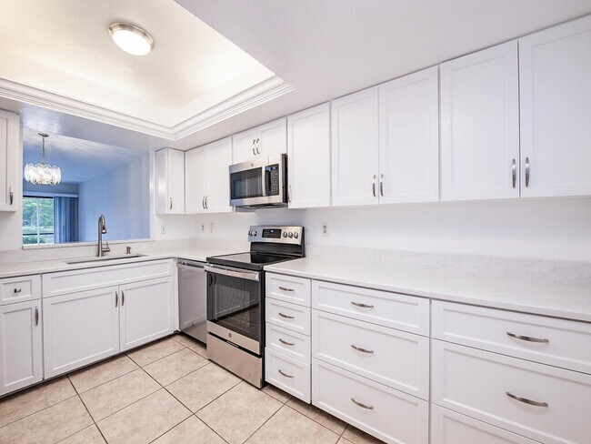 Building Photo - 513 Lake Louise Cir