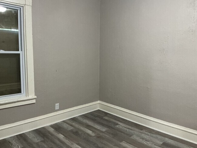 Foto del edificio - 3657 N 12th St