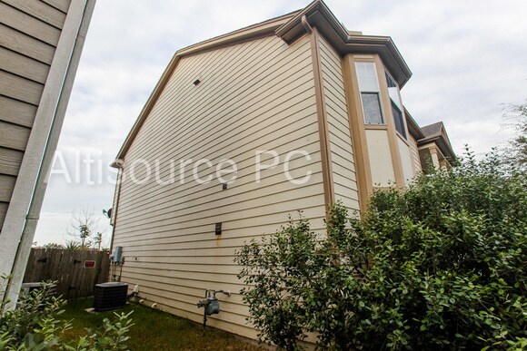 Foto del edificio - 25538 Dogwood Ln