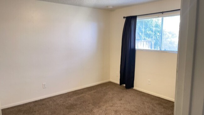 Foto del edificio - 4233 N Bengston Ave