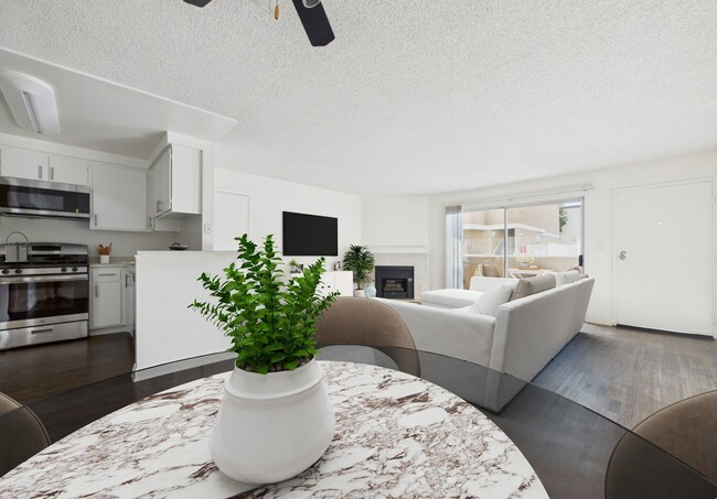 Building Photo - The Woodside Apartments