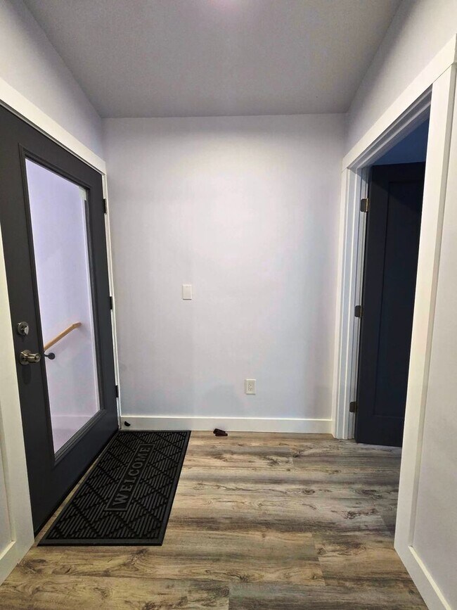 Foto del edificio - Brand new build! 2 bedroom, 1 bath apartment