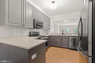 Building Photo - 1530 Northern Neck Dr