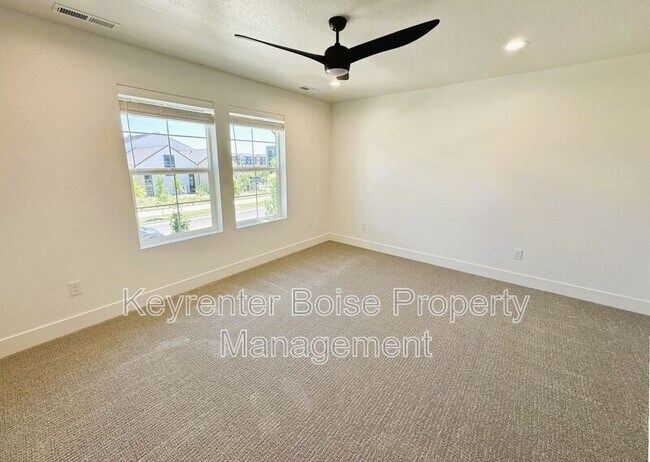 Foto del edificio - 1337 N Webb Wy