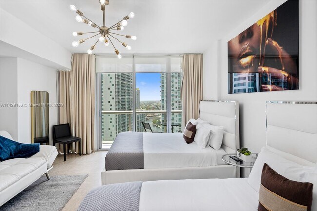 Foto del edificio - 485 Brickell Ave