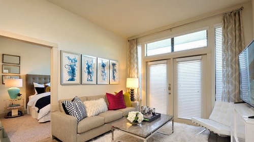 Building Photo - 880 S Texas 6