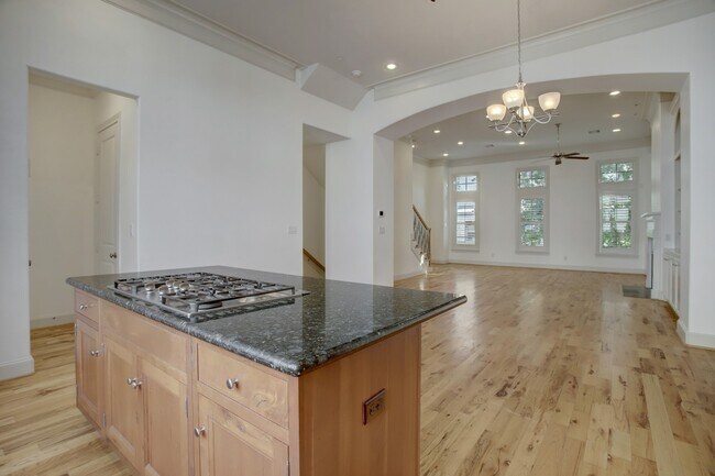 Foto del edificio - 1415 Oakdale St