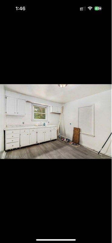Building Photo - 13576 Warwick St
