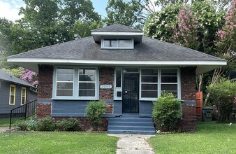 Building Photo - 2055 Evelyn Ave